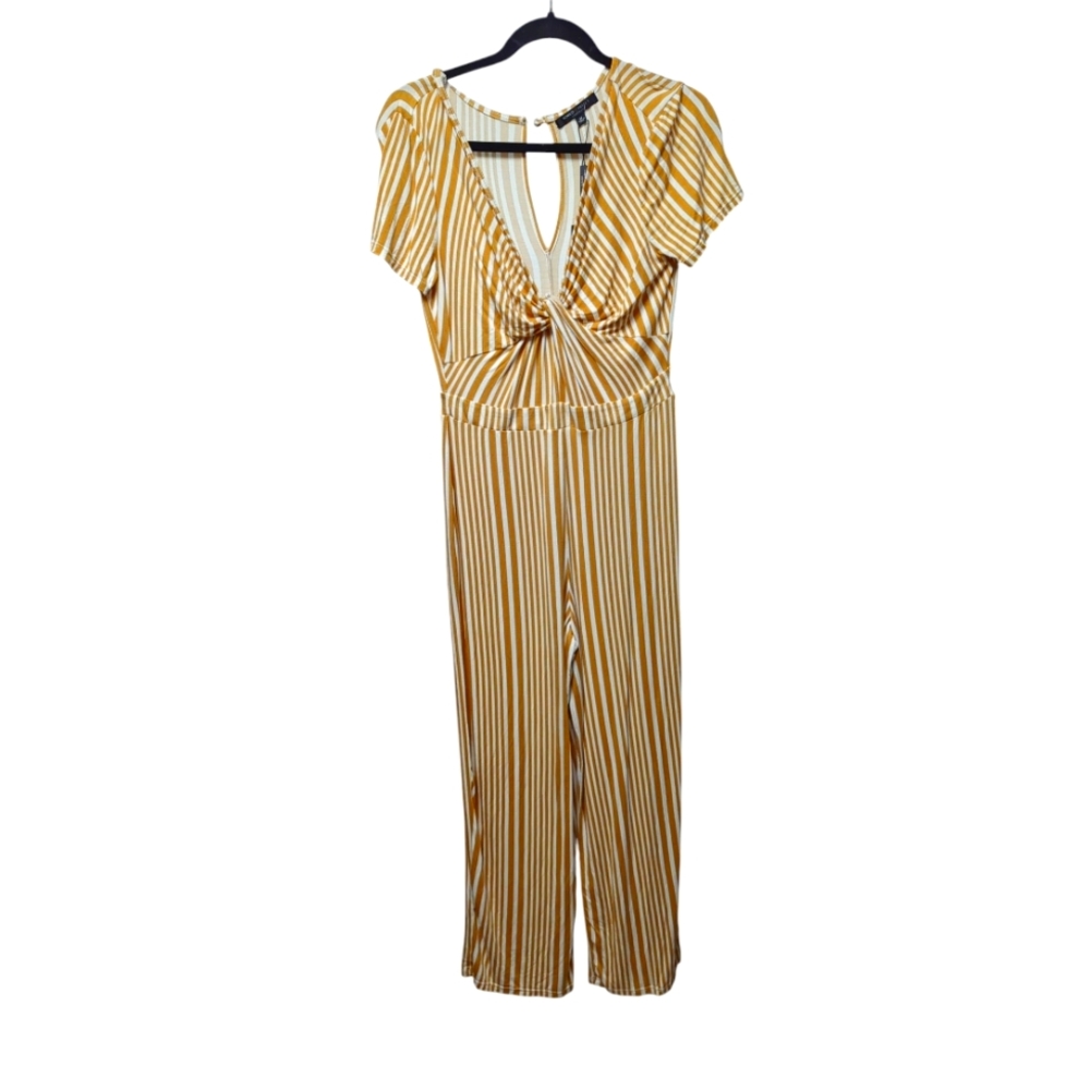 NWT Reg $118 Romeo & Juliet Couture Tan and White Ruffle Jumpsuit Size